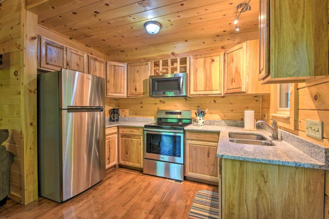 Murphy Cabin With Spacious Deck And Forest Views! Exterior foto