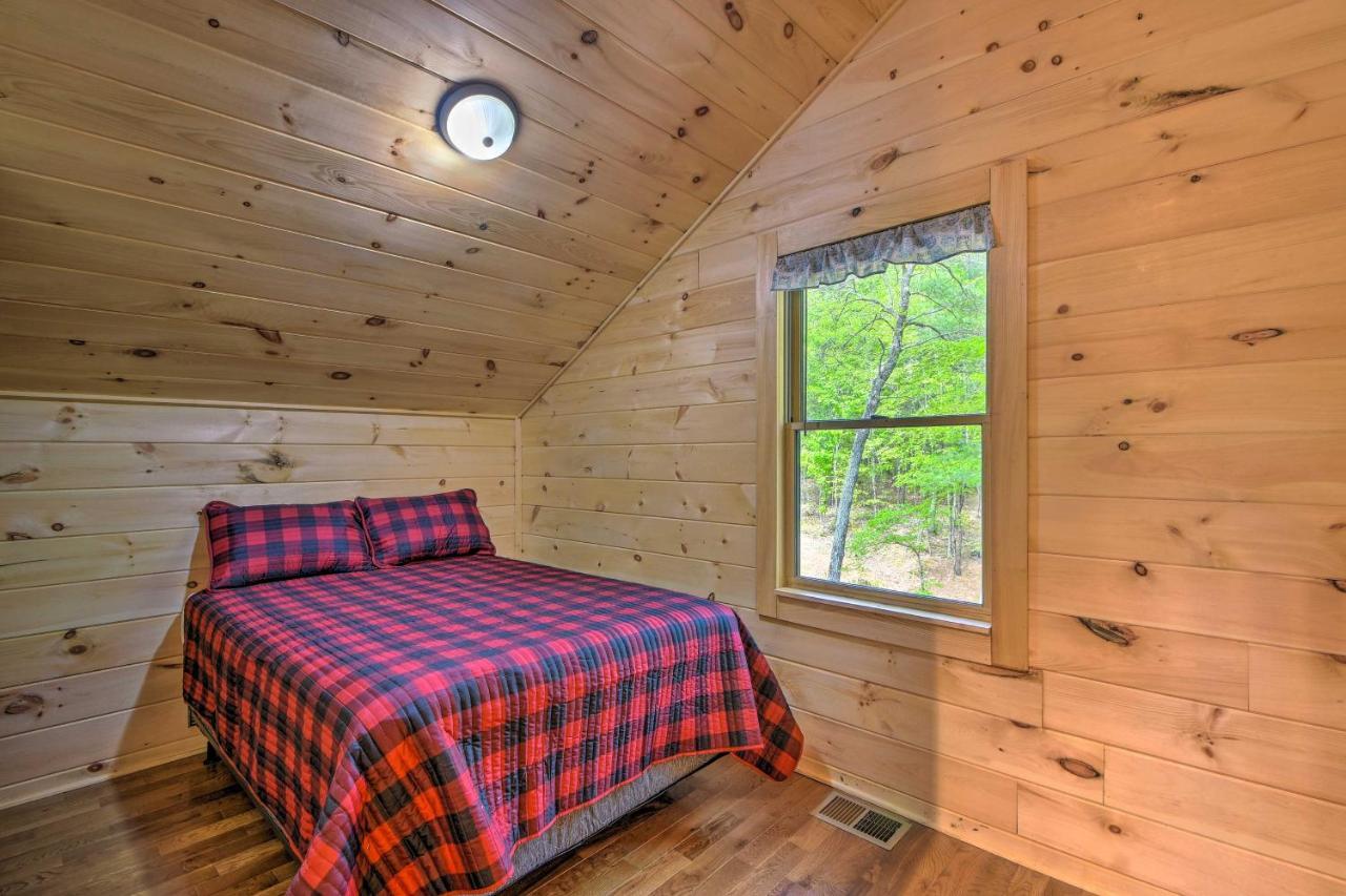 Murphy Cabin With Spacious Deck And Forest Views! Exterior foto